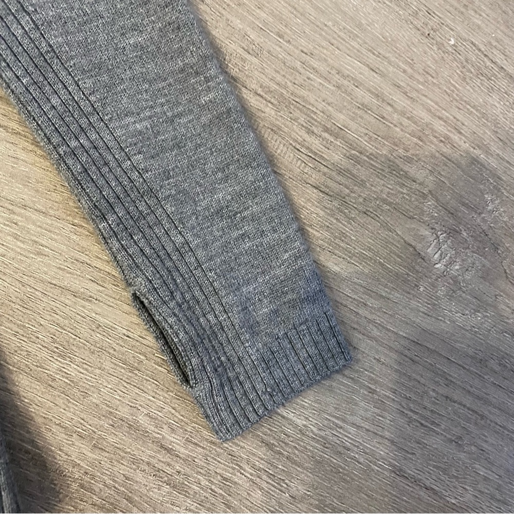Lululemon Sweat and Savasana Gray Merino Turtleneck Sweater in Medium Grey - Picture 8 of 10